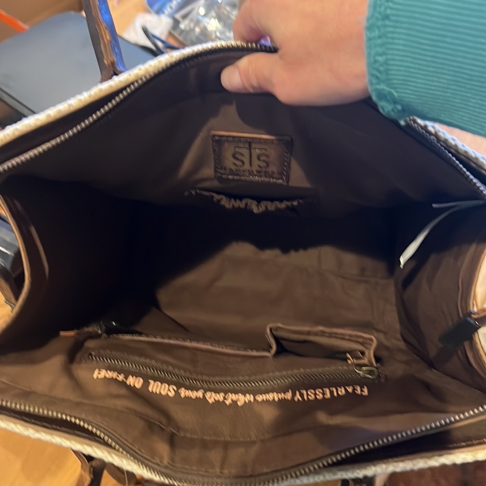 STS Ranch-wear Purse/Tote - Picture 2 of 2